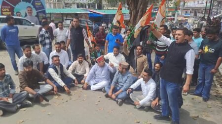 latest news india - Protest Against Kangna Ranaut in Mandi Himachal Pradesh