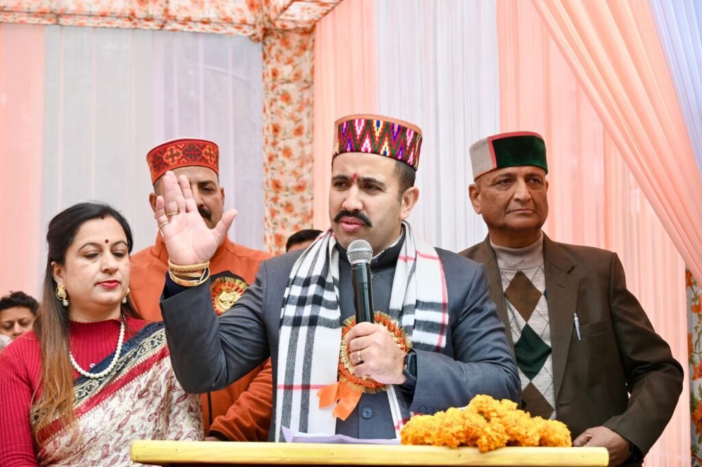 Shimla Standoff Reaches Delhi: High Command Steps In as Vikramaditya vs. Bureaucracy Row Escalates