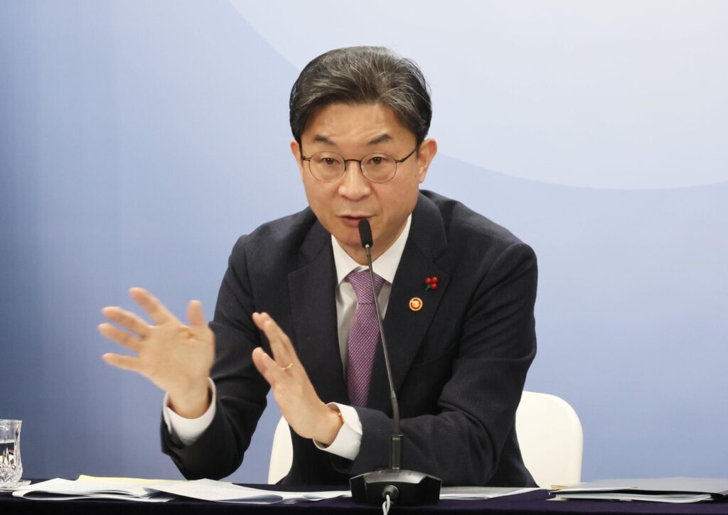 Korea Moves to Cap Crypto Exchange Ownership at 15% Korea Moves to Cap Crypto Exchange Ownership at 15%