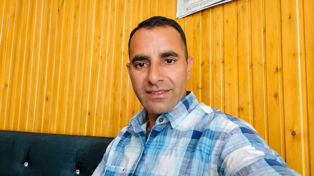 Angrej Kapoor